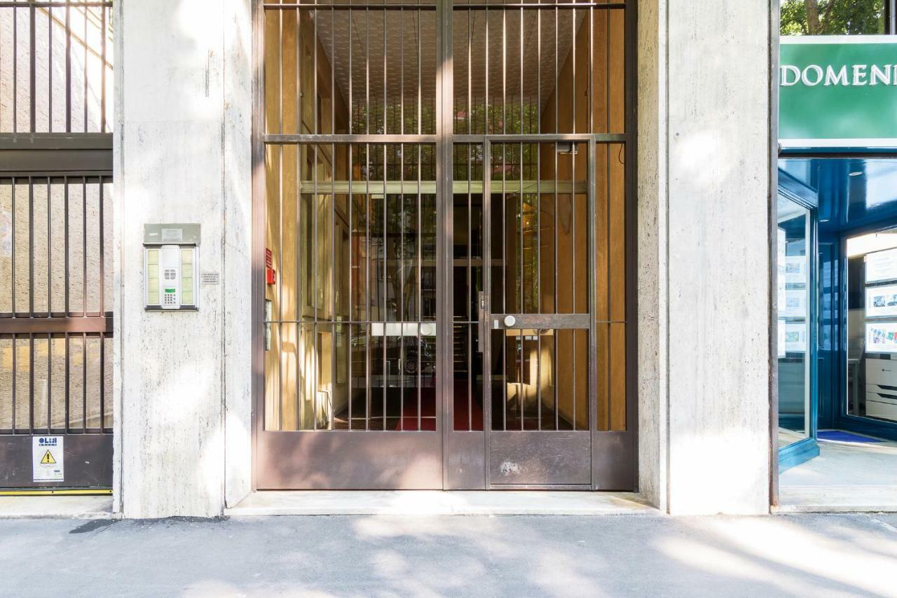 Joivy Homey 1-Bed With View Near Citylife Milan Extérieur photo